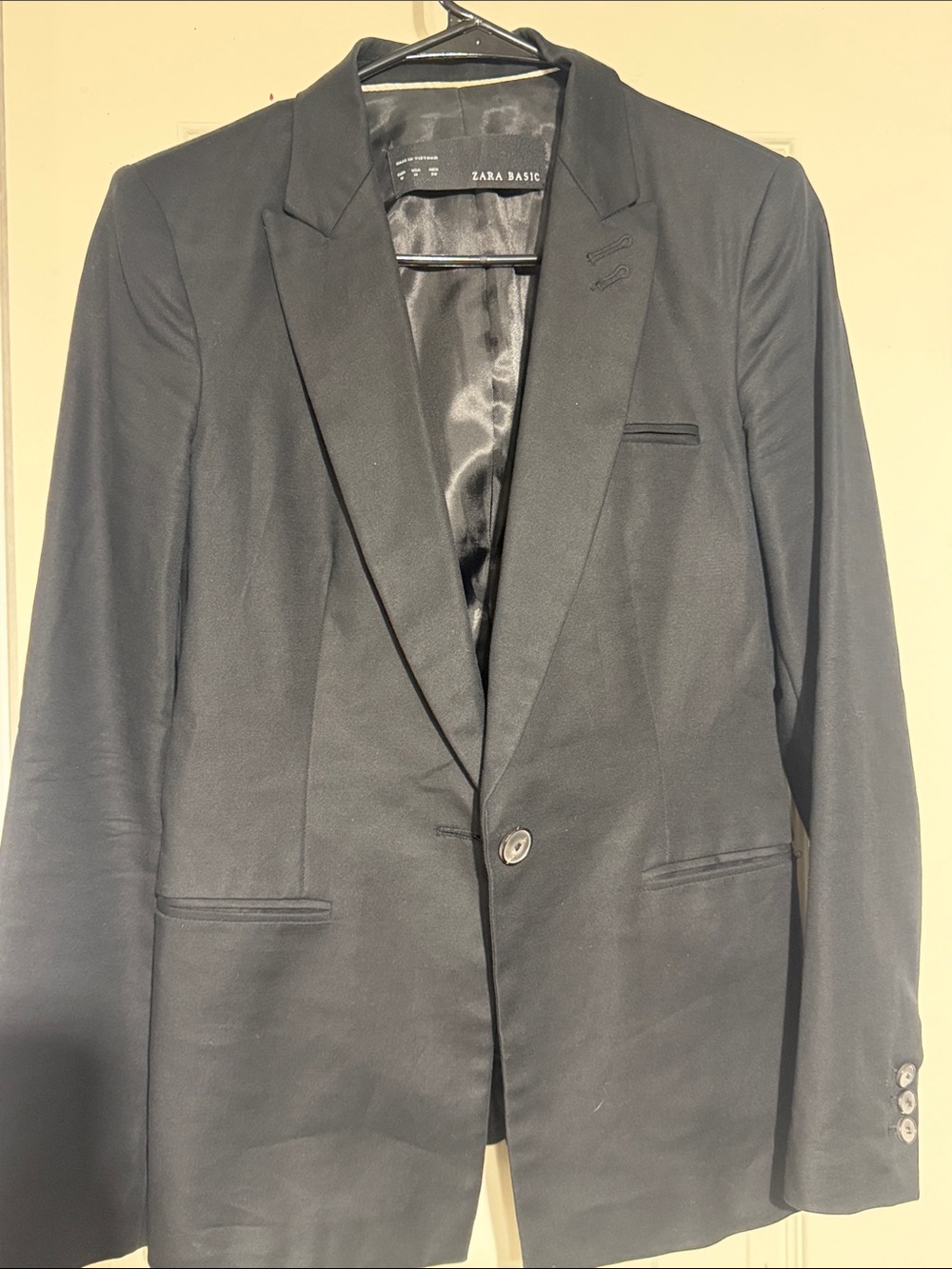 Zara Black Single-Button Notch-Lapel Blazer